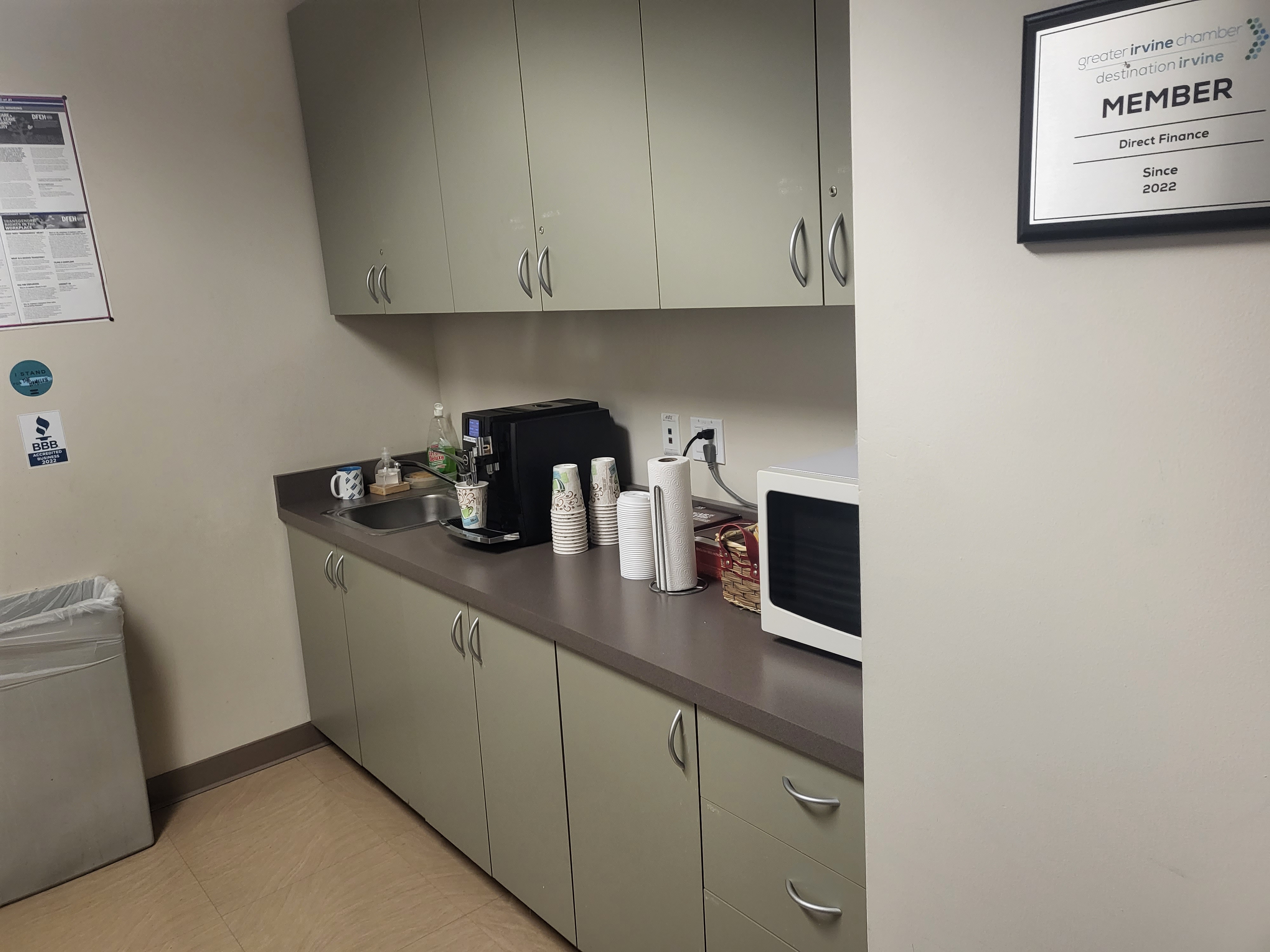 Day pass for semi private work desks in the heart of Irvine CA — Desk Space in Irvine, California