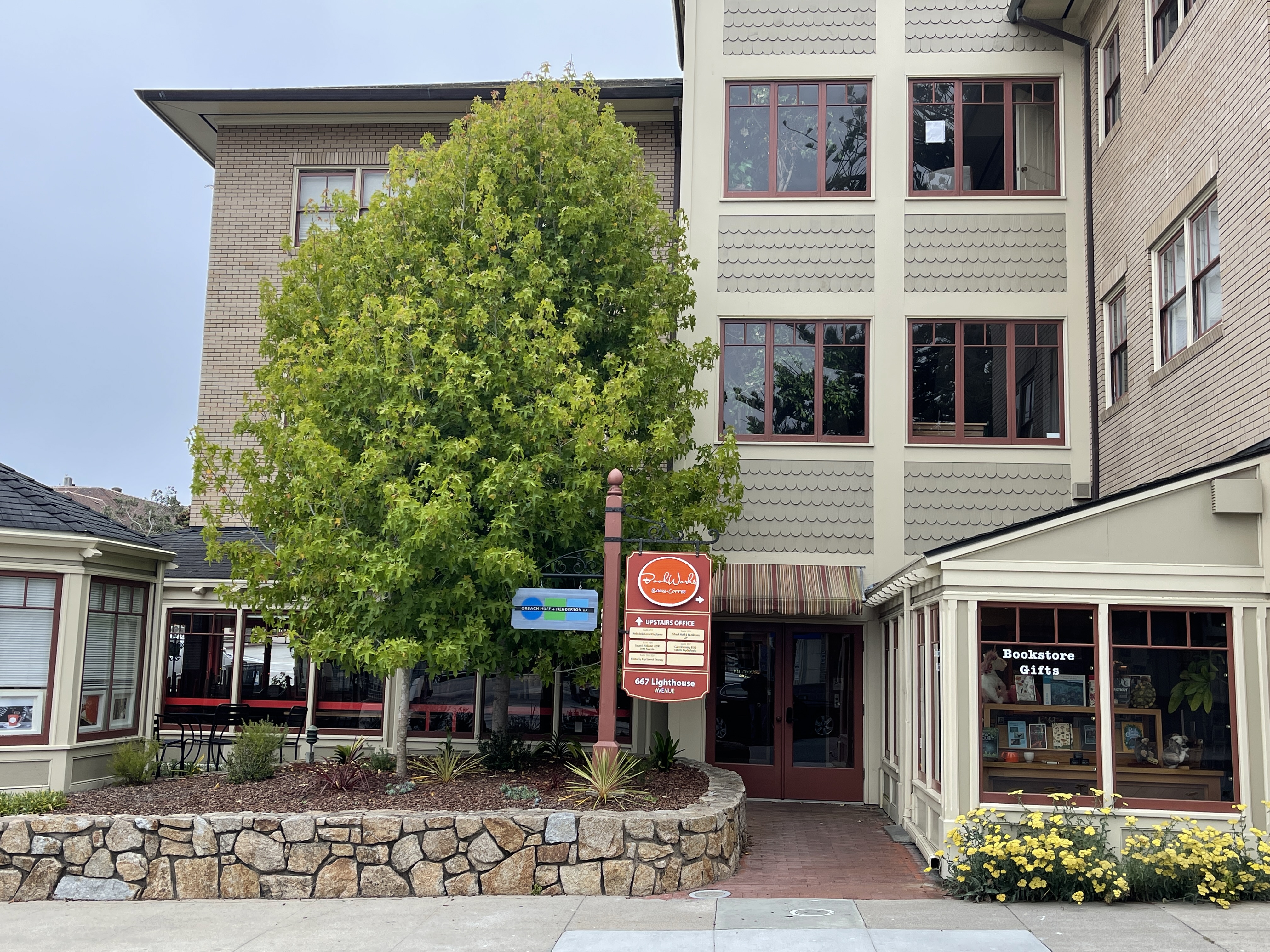 One Day Coworking Day Pass @ Hellodesk Pacific Grove — Desk Space in Pacific Grove, California