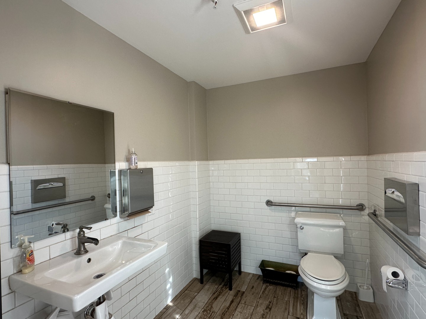 Multiple Private Offices in Carmel — Private Office in Carmel-by-the-Sea, California