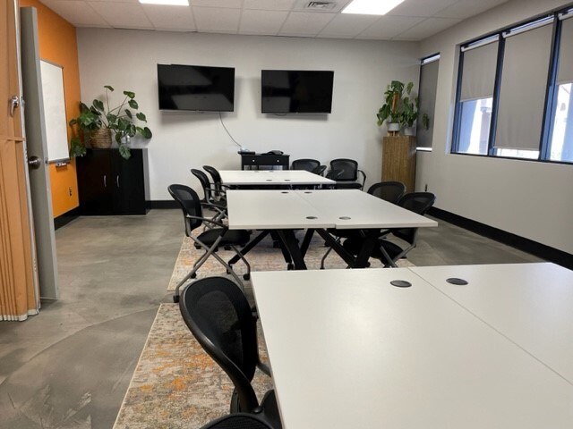 Conference Room 1 & 2 - Fit Up To 16 People