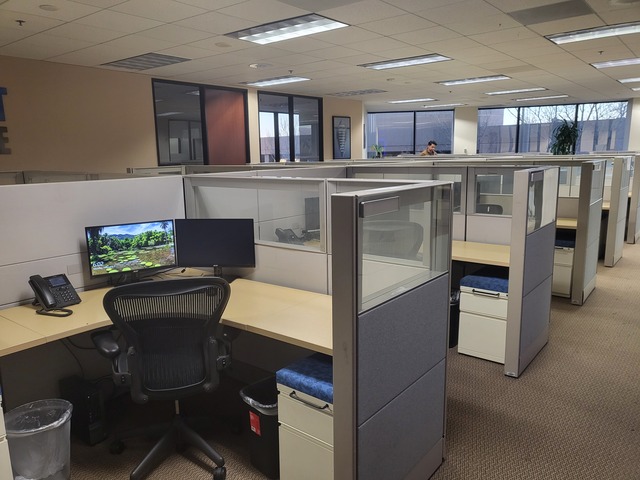 Day pass for semi private work desks in the heart of Irvine CA