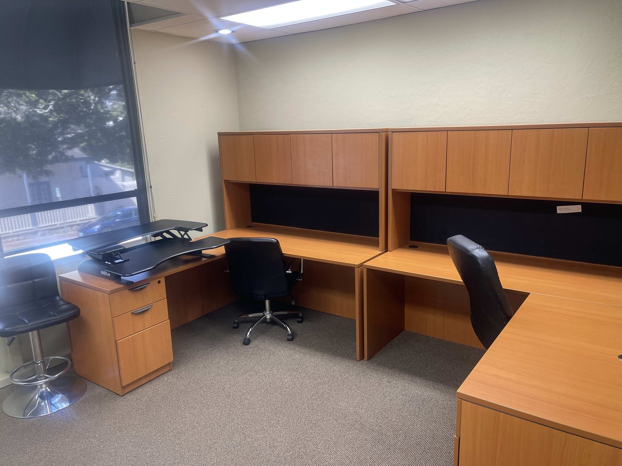 Private Closed Door Office In Monterey Downtown (Room 3) — photo 7