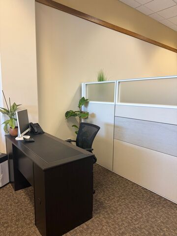 Multiple Desks / Office Cubicles  